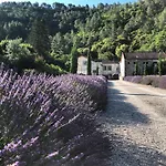 Chateau Du Fraissinet, 6 Sleeping 2-8 Guests, Pool&river On Site Hébergement de vacances Le Fraissinet