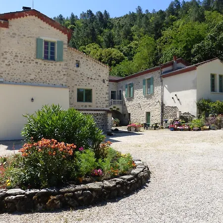 Chateau Du Fraissinet, 6 Sleeping 2-8 Guests, Pool And River On Site * La Tronche (Gard)