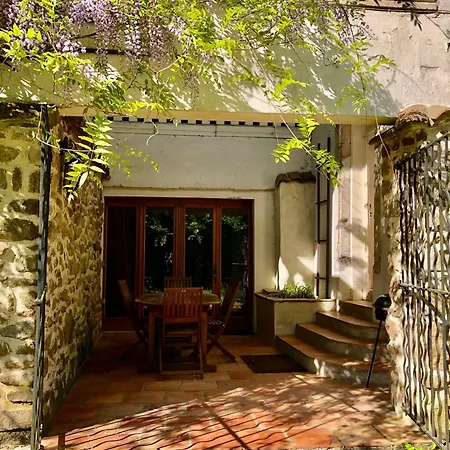 Chateau Du Fraissinet, 6 Sleeping 2-8 Guests, Pool And River On Site * Le Fraissinet