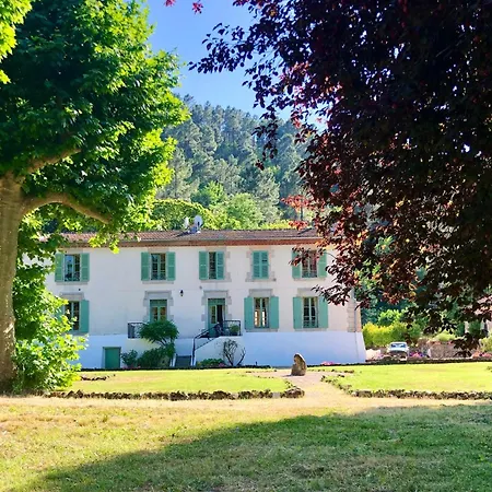 Tatil Evi Chateau Du Fraissinet, 6 Sleeping 2-8 Guests, Pool And River On Site