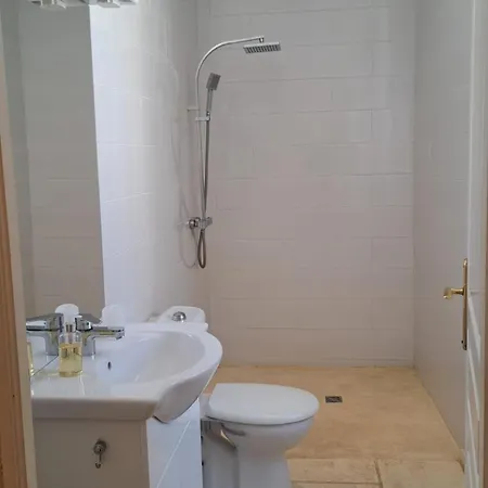 Chateau Du Fraissinet, 6 Sleeping 2-8 Guests, Pool And River On Site Σπίτι διακοπών