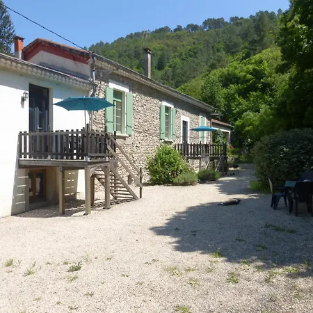 Chateau Du Fraissinet, 6 Sleeping 2-8 Guests, Pool And River On Site Le Fraissinet