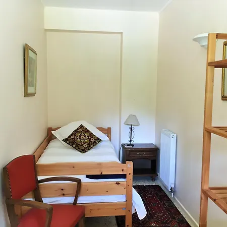 Chateau Du Fraissinet, 6 Sleeping 2-8 Guests, Pool And River On Site Feriehus *