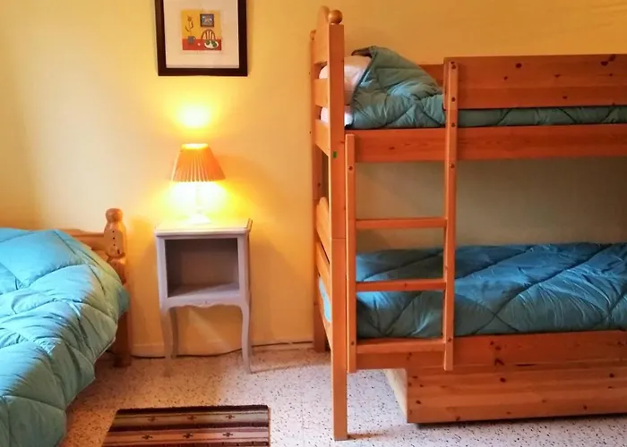 Chateau Du Fraissinet, 6 Sleeping 2-8 Guests, Pool And River On Site Σπίτι διακοπών *
