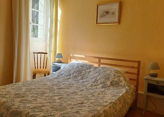 Chateau Du Fraissinet, 6 Sleeping 2-8 Guests, Pool And River On Site Prázdninový dům *